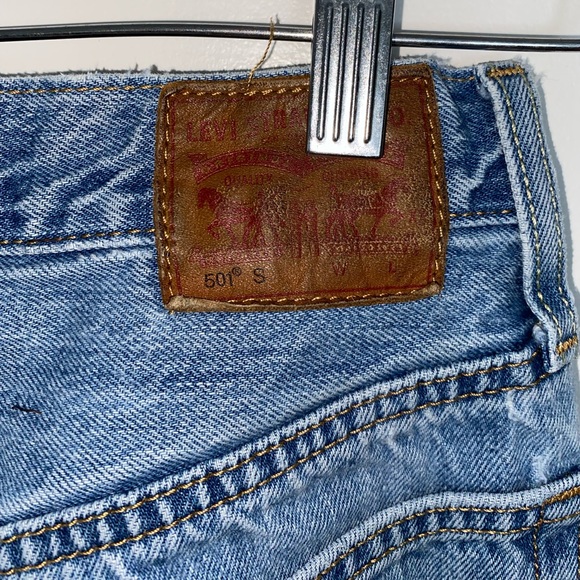 Levis 501 Jeans - Picture 3 of 4